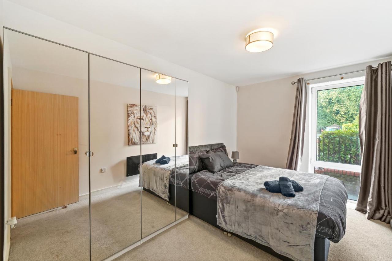 Casa Mansa - Serviced Apartment, Londra Esterno foto